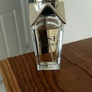 Rise perfume